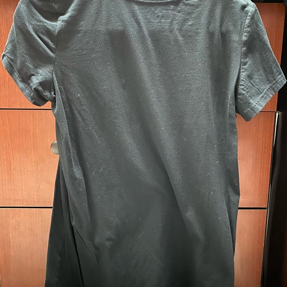 Woman’s New York Giants Bling Tee - Picture 2 of 3